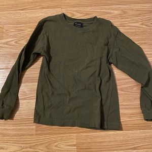 ✨5 for 25✨Boys shirt